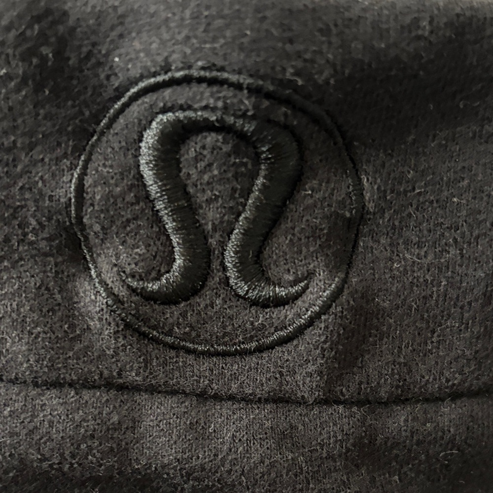 Lululemon Women's Black Scuba Hooded Jacket - Picture 4 of 5